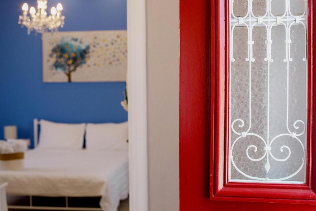 Rooms In Yard Corinth Bagian luar foto